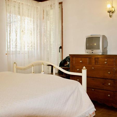 Residencial Tarouca Bed & Breakfast Fundão Exterior photo